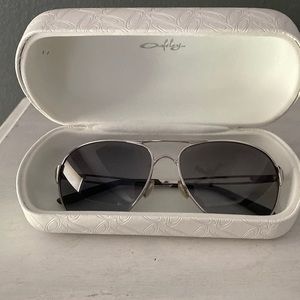 Oakley Women's Aviator CAVEAT SILVER  Grey Sunglass